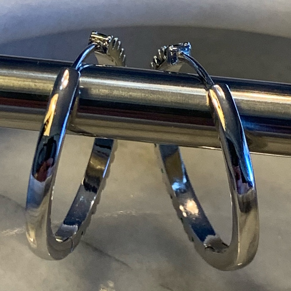 Silver .925 Plated and Green Cubic Zirconia Hoop Earrings - Picture 6 of 6
